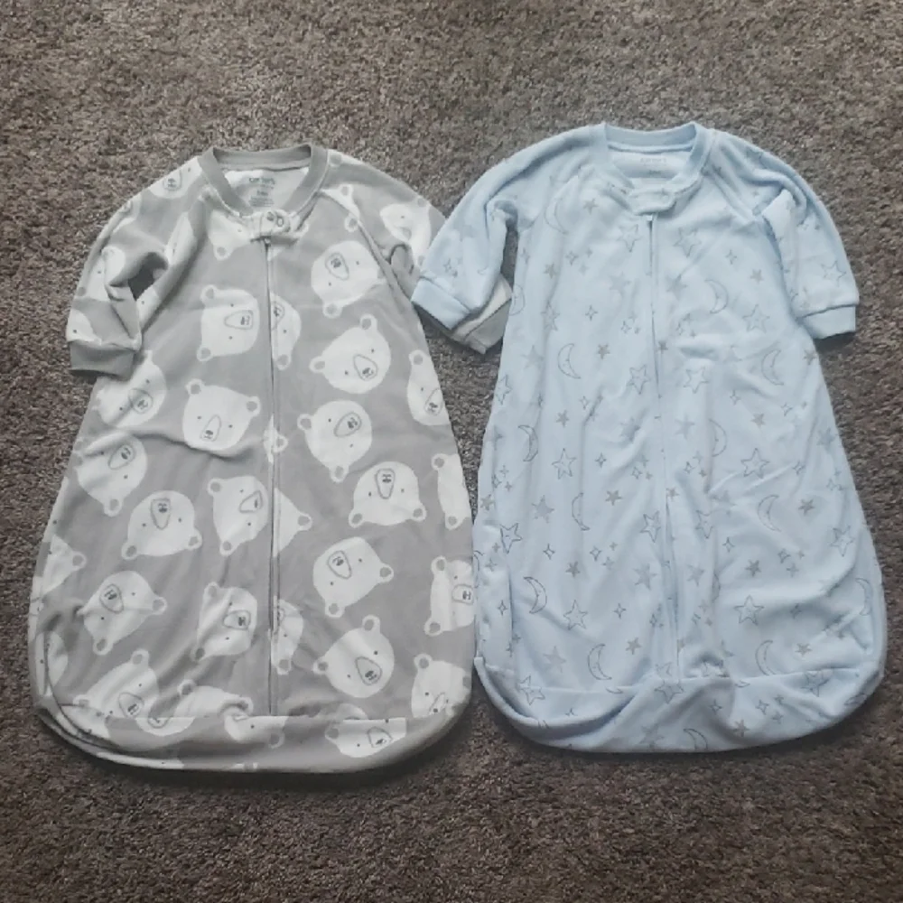 Bundle of 2 VGUC Carter's Fleece Sleep Sacks Wearable Blankets Size 3-6 Months - Picture 1 of 9